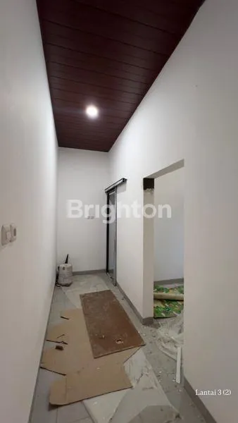 image RUMAH BARU 3 LANTAI BEBAS BANJIR – SIAP HUNI AKHIR 2025, MERUYA SELATAN! (8)