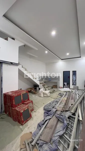 image RUMAH BARU 3 LANTAI BEBAS BANJIR – SIAP HUNI AKHIR 2025, MERUYA SELATAN! (7)