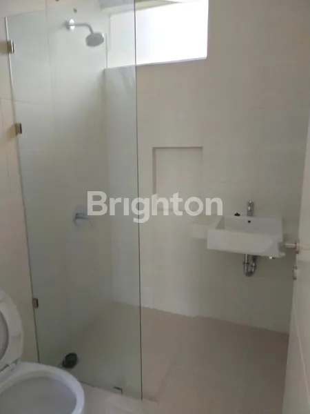 image RUMAH CITRALAND NORTHWEST LAKE DEKAT BUKIT PALMA, DEKAT SEKOLAHAN CITRA BERKAT (8)