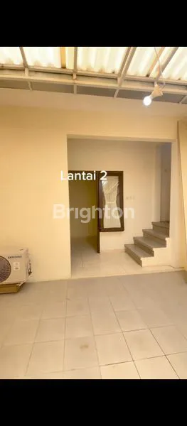 image RUMAH TERAWAT DENGAN KITCHEN SET LENGKAP (8)