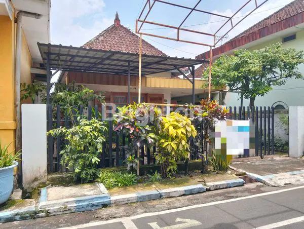 image RUMAH KLASIK NYAMAN DI KLOJEN, DEKAT SEKOLAH & RS (1)