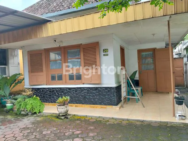image RUMAH KLASIK NYAMAN DI KLOJEN, DEKAT SEKOLAH & RS (6)