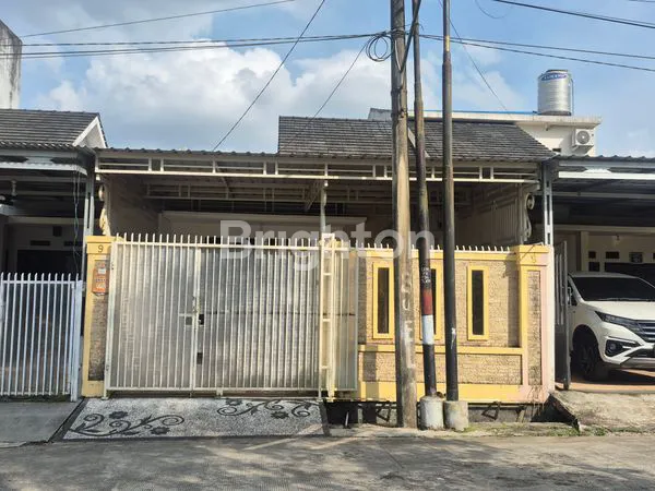 image RUMAH SIAP HUNI DI PERUM GARDEN HILLS (1)