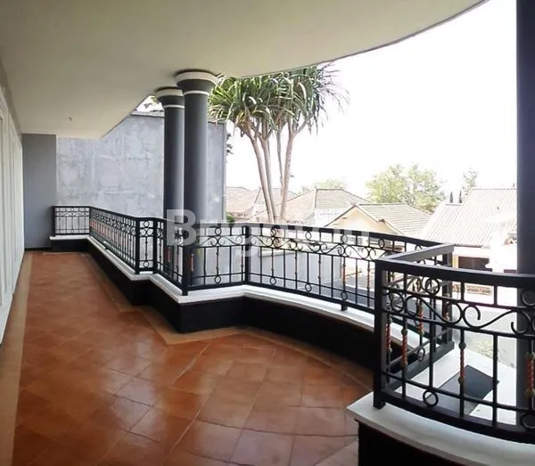 image RUMAH SIAP HUNI DI PUNCAK DIENG MALANG (6)