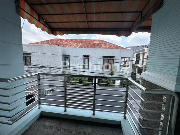 image RUMAH 2 LANTAI KEBON JERUK (6)