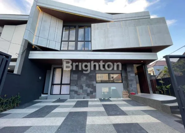 image FASAD UNIKK!!! NEW GRESS HUNIAN MODERN MINIMALIS HOOK STRATEGIS DEKAT SEKOLAH PETRA KAMPUS UBAYA NGAGEL BRATANG BARATAJAYA KERTAJAYA INDAH DHARMAHUSADA (1)