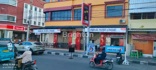 image RUKO 3 LANTAI PANTAI LOSARI (1)