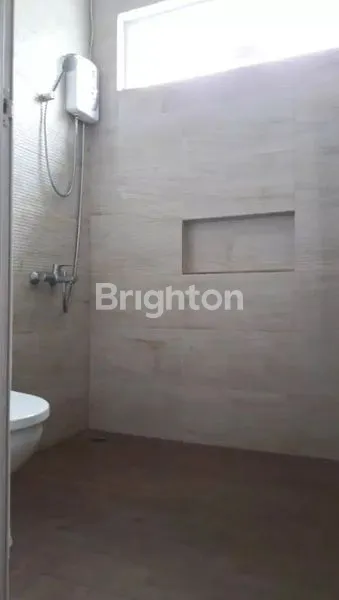 image RUMAH 2LANTAI GADING GRIYA RESIDENCE DI KELAPA GADING (3)