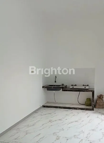 image RUMAH SIAP HUNI 2KT DI PERMATA KWANGSAN HARGA NEGO (3)