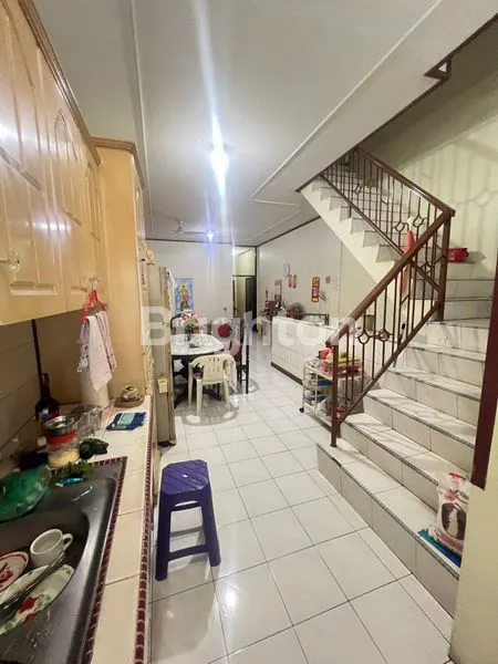 image DIJUAL CEPAT RUKO BISNIS SIAP HUNI INTI KOTA JL. S. PARMAN SANGAT COCOK UNTUK BISNIS KOST-KOSTAN, TEMPAT KURSUS/LES, TOKO, KANTOR, BANK, COFFEE SHOP, CAFE, RESTO DAN LAINNYA (8)