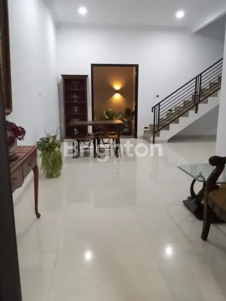 image RUMAH MEWAH MURAH 2 LANTAI SHM DEKAT MRT LEBAK BULUS (1)