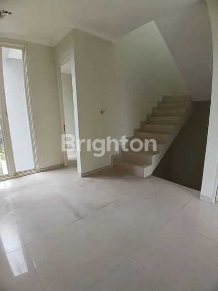 image RUMAH BARU 3 LANTAI UNFURNISHED, MODERN MINIMALIS, PERUMAHAN DE CASSABLANCA RESIDENCE, CEMOROKANDANG, KEDUNGKANDANG, KOTA MALANG, JAWA TIMUR (8)