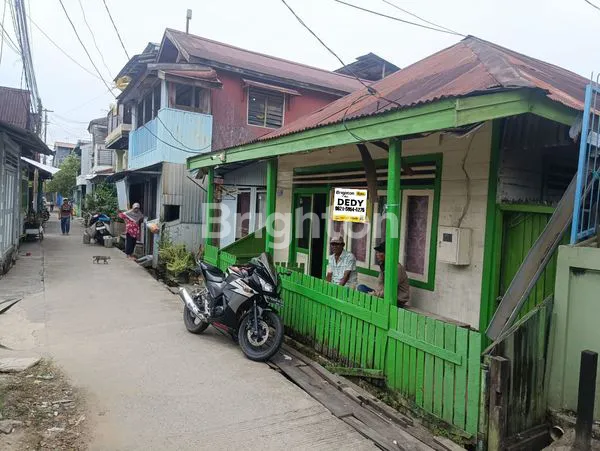 image RUMAH LT 145 M² DEKAT MALL SCP SAMARINDA (2)