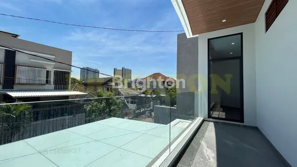 image RUMAH MEWAH SWIMMING POOL DI PONDOK NIRWANA, RUNGKUT, SURABAYA TIMUR. AKSES MUDAH JALAN RAYA MERR RUNGKUT , DEKAT KAMPUS UBAYA - TENGGILIS - PANJANG JIWO - NGINDEN - KENDANGSARI - KAMPUS UPN, DLL. (6)