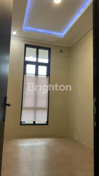 image RUMAH MODERN INDUSTRIAL DI VILLA MUTIARA BOGOR – 1 LANTAI + MEZANINE, DEKAT TOL & STASIUN CILEBUT (3)