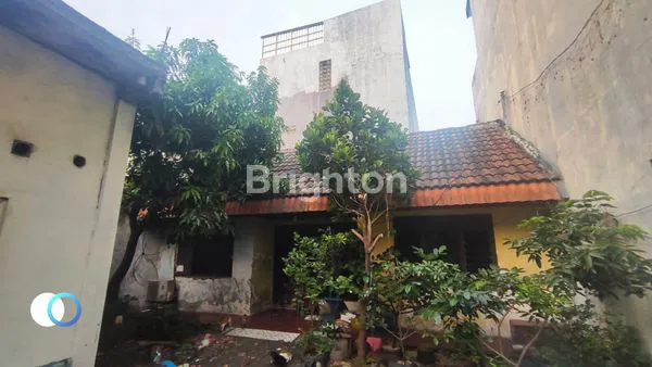 image RUMAH HITUNG TANAH DI RAYA DUKUH KUPANG BARAT, SURABAYA BARAT (4)