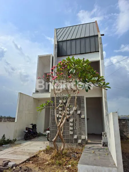 image RUMAH 2 LANTAI, LOKASI POROS JALAN PROVINSI KOTA MALANG (6)