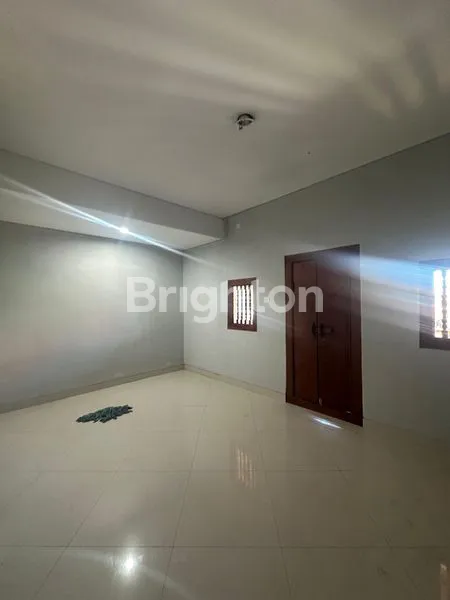 image RUMAH 2 LANTAI DI PERUMAHAN DENPASAR BARAT (7)