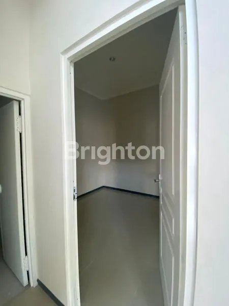 image ALANA REGENCY CEMANDI RUMAH SIAP HUNI DISEWAKAN KAWASAN PADAT PENDUDUK DEKAT MERR* (5)