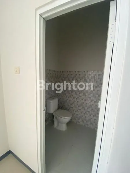 image ALANA REGENCY CEMANDI RUMAH SIAP HUNI DISEWAKAN KAWASAN PADAT PENDUDUK DEKAT MERR* (4)