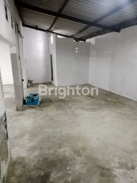 image GUDANG STRATEGIS DI JALAN BAKI, SOLO BARU (5)