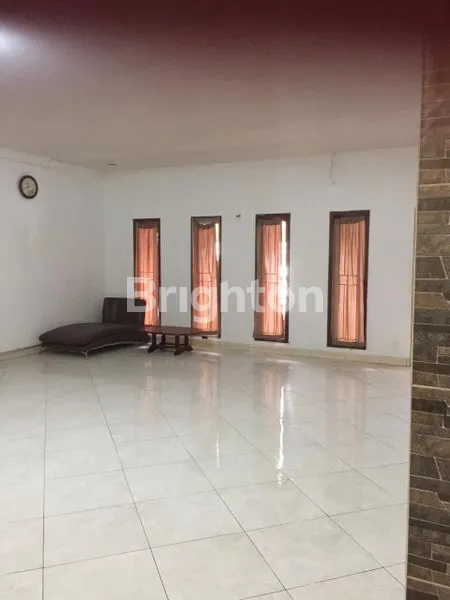image RUMAH LUAS DI KELAPA DUA TANGERANG (2)