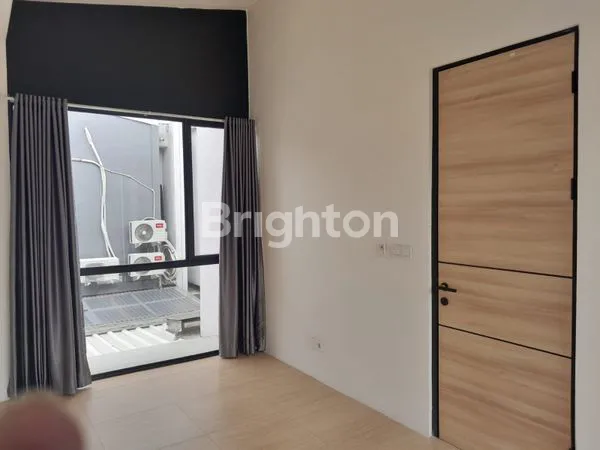 image DISEWAKAN RUMAH CENDANA ESSENCE LIPPO KARAWACI TANGERANG (6)