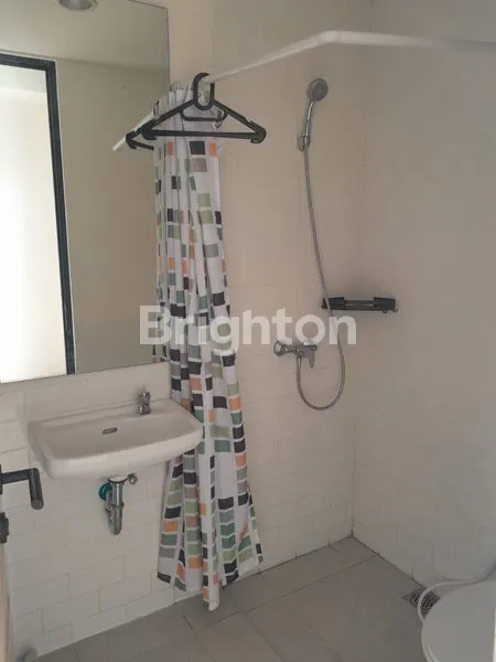 image DISEWAKAN RUMAH CENDANA ESSENCE LIPPO KARAWACI TANGERANG (8)