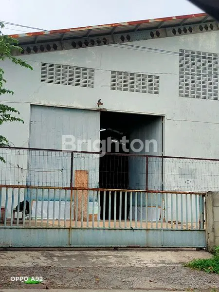 image GUDANG ISTIMEWA DI KAWASAN INDUSTRI CANDI GATOT SUBROTO NGALIYAN SEMARANG BARAT (2)