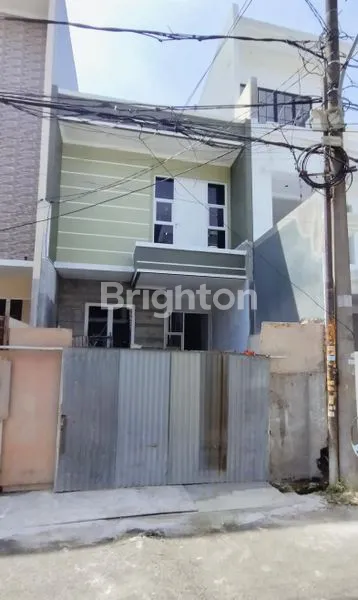 image BANTING HARGA JUAL MURAH RUMAH BARU DIBANGUN PERUMAHAN TAMAN MERUYA ILIR MERUYA UTARA JAKARTA BARAT 2 LANTAI UKURAN 5X20 M2 LANTAI DASAR ADA KAMAR ORANGTUA DGN KAMAR MANDI DALAM CARPORT 2 MOBIL ROW JALAN 2 MOBIL DALAM KOMPLEK HADAP UTARA HANYA 10 MENIT KE (1)