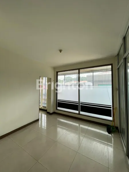 TEMPAT USAHA 3 LANTAI EXS TEMPAT LES  KOMPLEK RUKO METRO PONDOK INDAH JAKARTA SELATAN