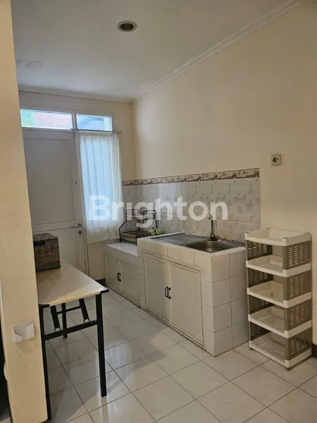 image RUMAH TAMAN PUSPA RAYA CITRALAND UTAMA SURABAYA BARAT  (3)