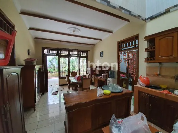 image RUMAH SANGAT STRATEGIS DI CIRACAS JAKARTA TIMUR (4)