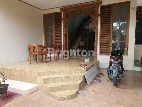 image RUMAH SANGAT STRATEGIS DI CIRACAS JAKARTA TIMUR (3)