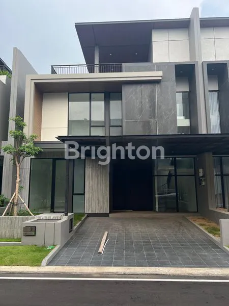 image RUMAH MEWAH BARU GRESS DISTRICT 9 CITRALAND (1)