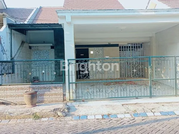 image RUMAH CANTIK, BERSIH DI TENGAH KOTA (1)