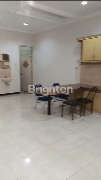 image STRATEGIS BANGET, NOL JALAN DAN COCOK UNTUK USAHA, RUMAH RAYA DARMO BARU BARAT, SURABAYA BARAT*\N\N (3)