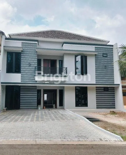 image LOKASI STRATEGIS RUMAH 2 LANTAI BARU SELESAI RENOVASI,BAGUS, RAPI DAN SIAP HUNI DIDALAM CLUSTER FAVORIT KOTA WISATA CIBUBUR, GUNUNG PUTRI, BOGOR JAWA BARAT  (1)