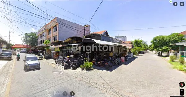 image RUMAH 2 LANTAI BARATA JAYA , DEKAT GUBENG, KAMPUS UBAYA SURABAYA (1)