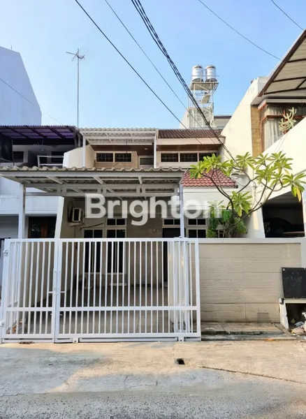 image RUMAH RAPI 2LANTAI DI KELAPA GADING (1)