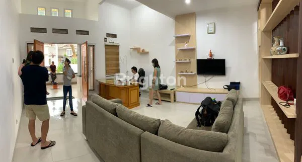 image RUMAH 2 LANTAI FULL FURNISH, LT 144M² DI KOTA BARU PARAHYANGAN (4)
