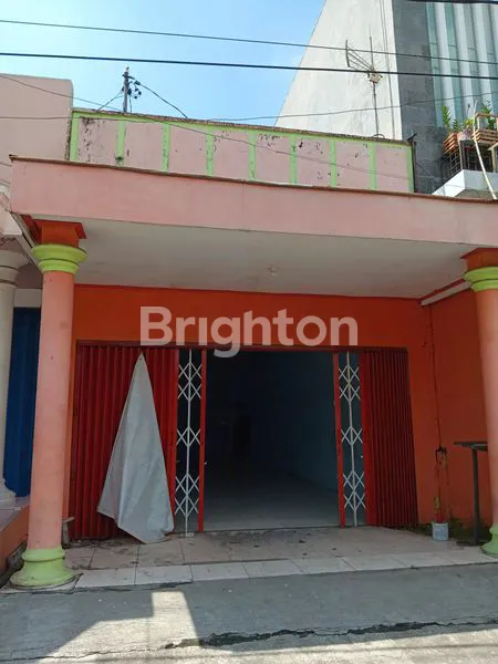 image RUKO MEWAH 250M2 HANYA 5 MENIT DARI STASIUN DAN PASAR NGUNUT TULUNGAGUNG (1)