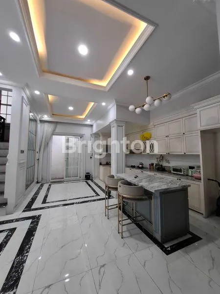 image ELEGAN, MEWAH, SIAP HUNI (3)