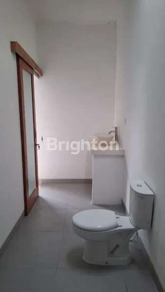 image SEWA TAHUNAN VILLA MINIMALIS 3 KAMAR TIDUR LUAS 110 M² - NON-FURNISHED - COCOK UNTUK KELUARGA (6)