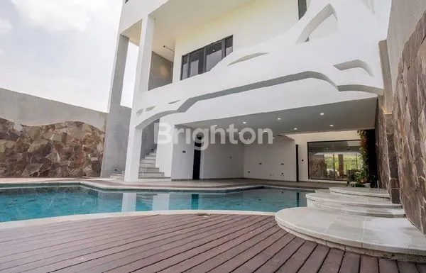 image VILLA 3 LANTAI OCEAN VIEW SANUR 1080 M2 SOLAR PANEL 26000 KVA  ELECTRICITY 53.000 KVA (1)