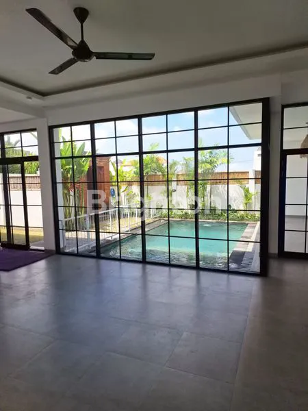 image VILLA CANTIK RICEFIELD VIEW DI PERERENAN (3)