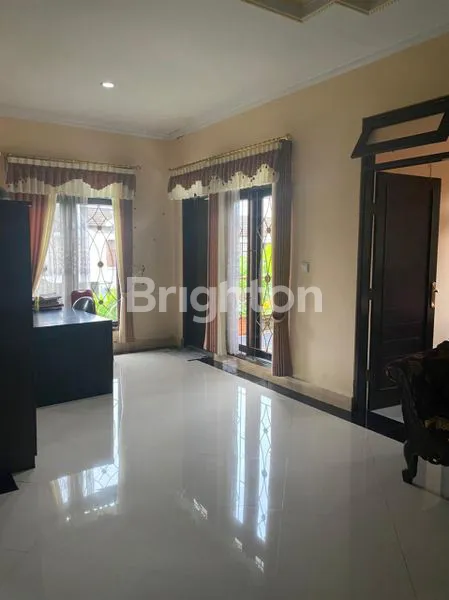 image RUMAH MEWAH & LUAS DI KAWASAN ELITE SEKAR JEPUN, GATSU TIMUR –  SIAP HUNI! (4)