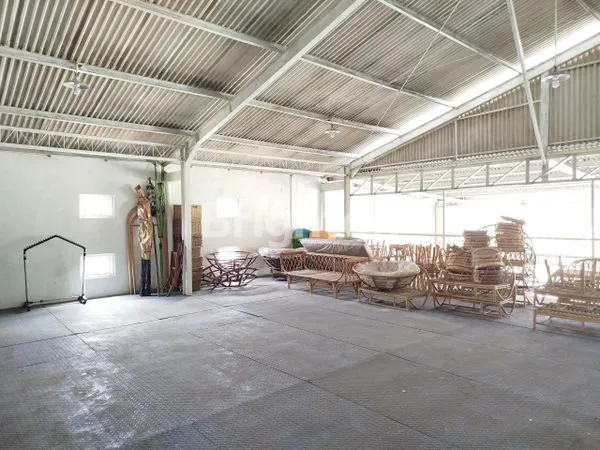 image DISEWAKAN GUDANG SHOWROOM DI JALAN UTAMA ASTASURA PEGUYANGAN DENPASAR UTARA BALI (6)