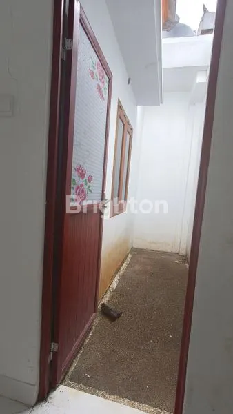 image RUMAH 1 LANTAI NON FURNISHED DALAM CLUSTER PERUMAHAN LOKASI TENANG AMAN DAN NYAMAN DITENGAH KOTA DENPASAR DIAREA RENON (8)
