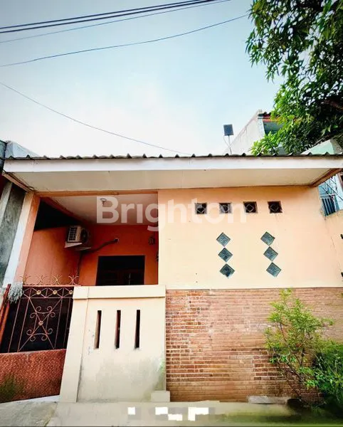 image DI JUAL RUMAH SIAP HUNI DI PERUM BOJONG DEPOK BARU, 5-10 MENIT KE STASIUN BOJONG GEDE, 20-25 MENIT KE CIBINONG, 5-10 MENIT KE PASAR BOJONGGEDE, 10-15 MENIT KE RS CITAMA BOJONGGEDE (1)